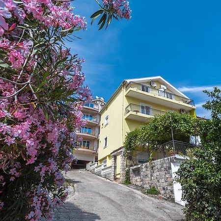 Adriana Apartments Herceg Novi Exteriör bild
