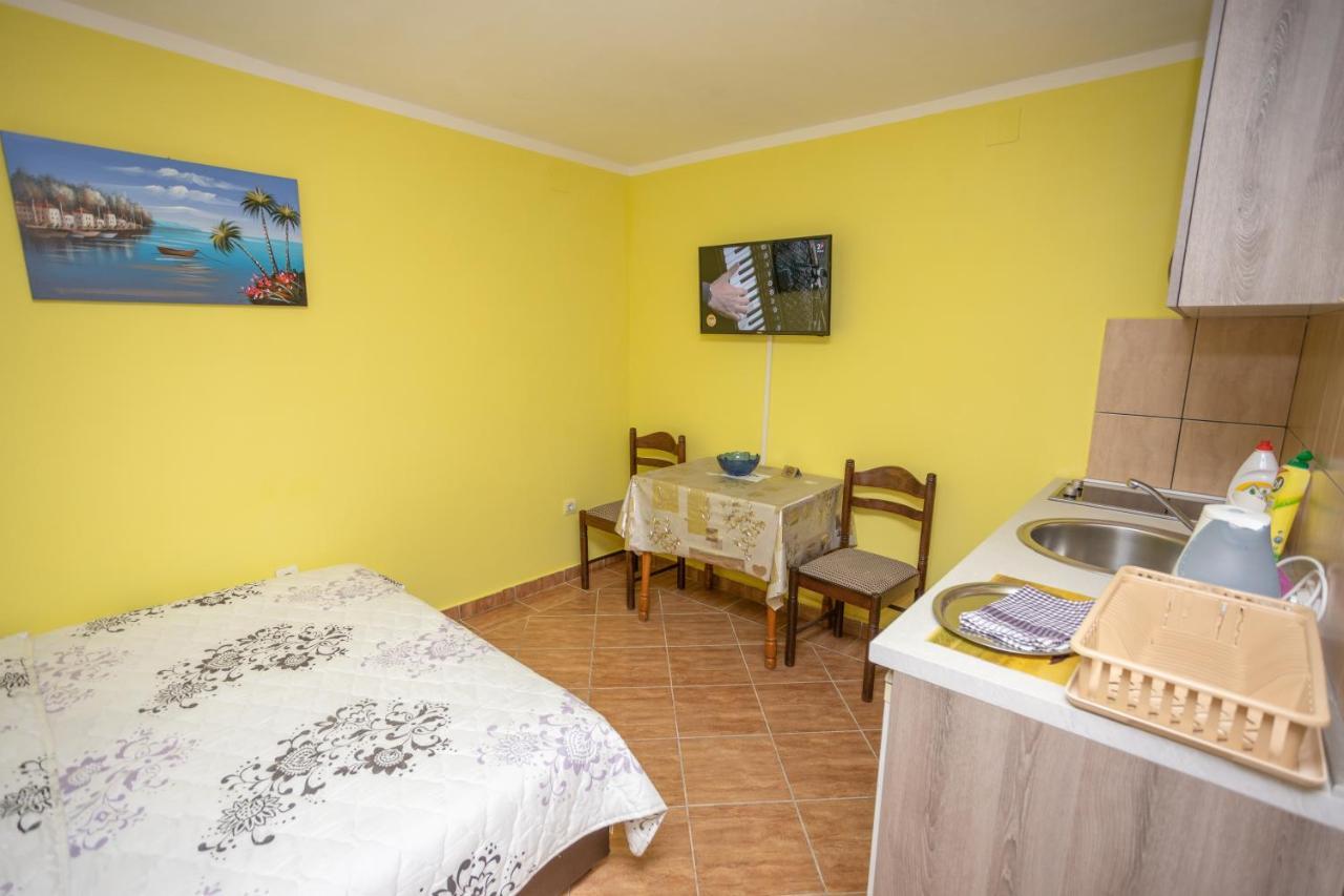 Adriana Apartments Herceg Novi Exteriör bild