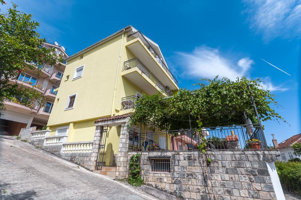 Adriana Apartments Herceg Novi Exteriör bild