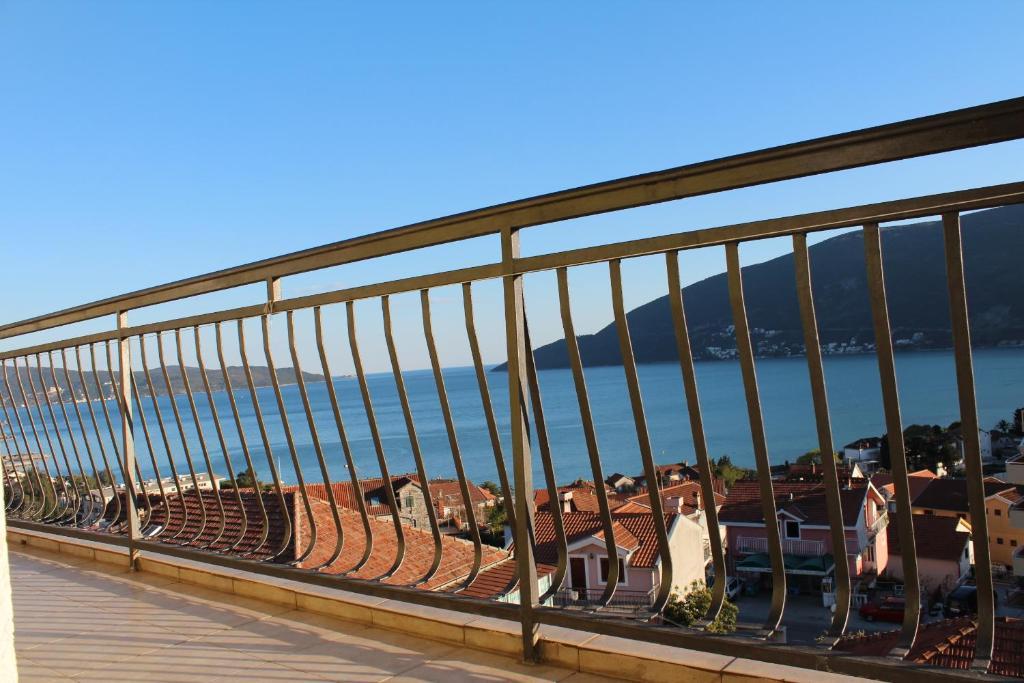 Adriana Apartments Herceg Novi Rum bild