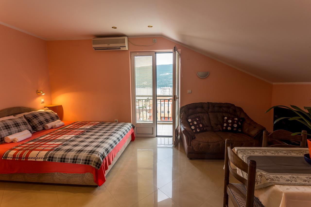Adriana Apartments Herceg Novi Exteriör bild