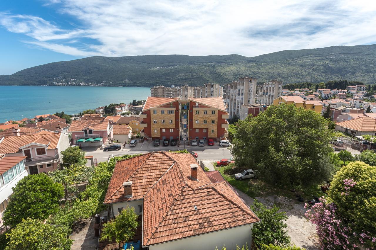 Adriana Apartments Herceg Novi Exteriör bild